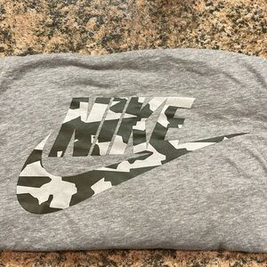 Men’s XL Nike Dri-fit T